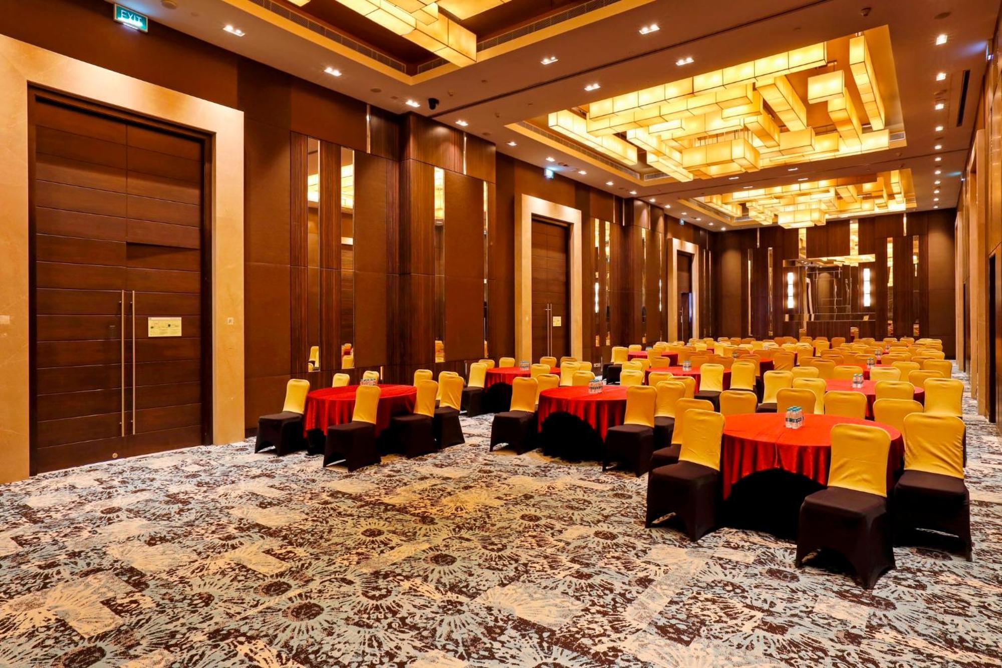 Holiday Inn Chennai Omr It Expressway By Ihg Exterior foto