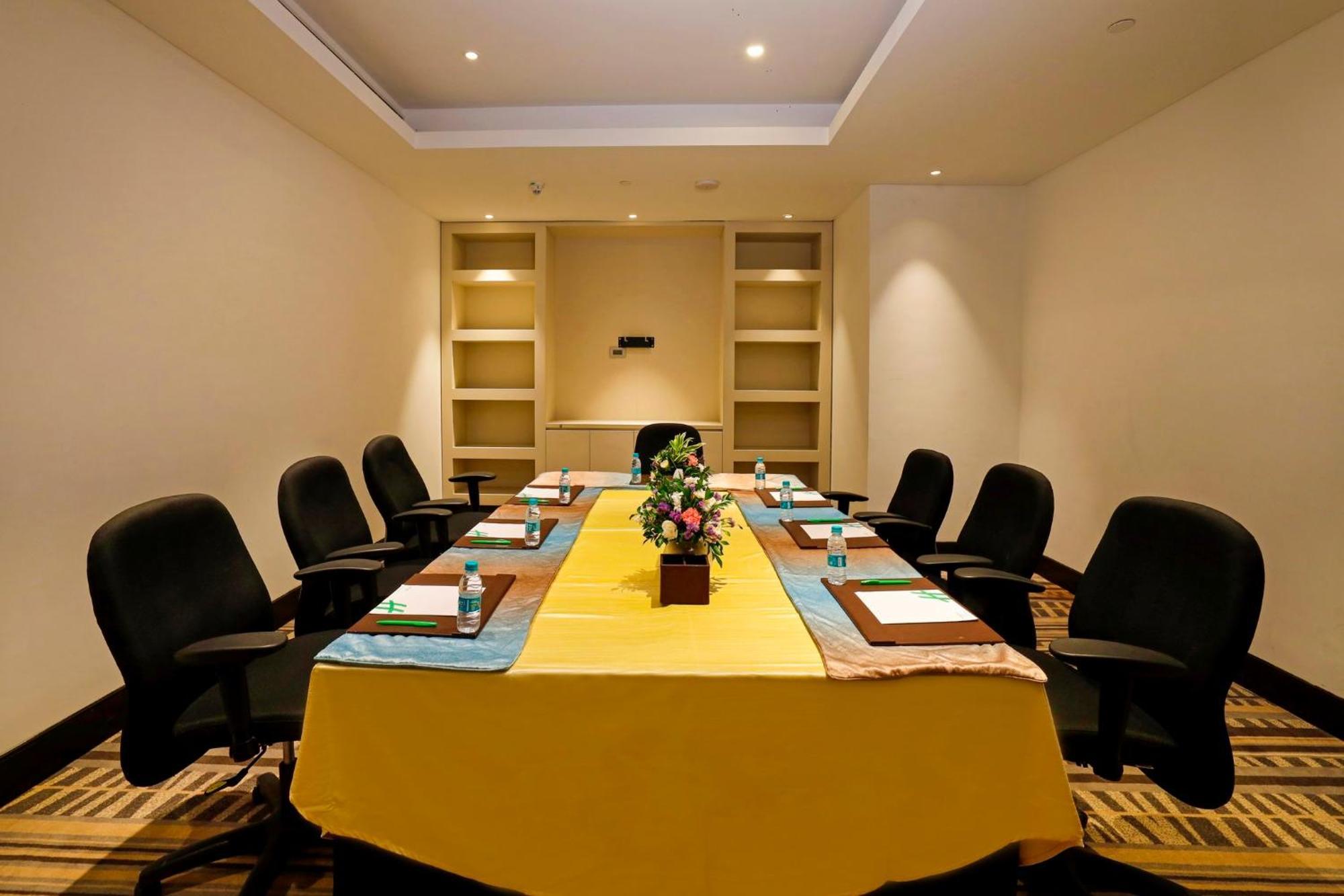 Holiday Inn Chennai Omr It Expressway By Ihg Exterior foto