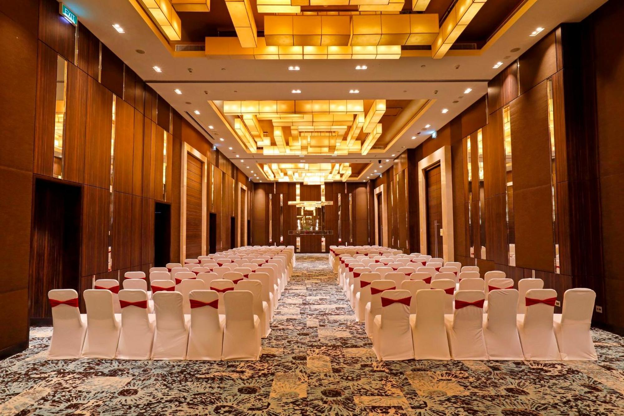 Holiday Inn Chennai Omr It Expressway By Ihg Exterior foto